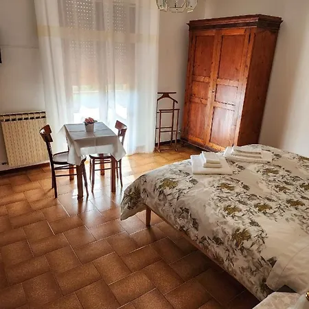 Bed & Breakfast Gold *